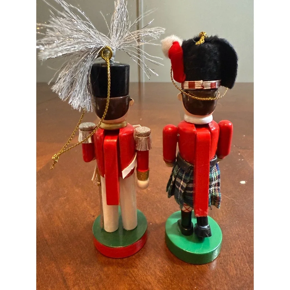 Set of 2 Wooden Nutcracker Soldier Ornaments 5